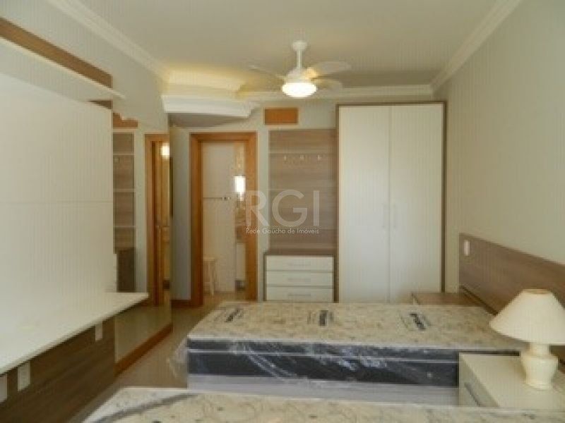 Apartamento à venda com 4 quartos, 190m² - Foto 13