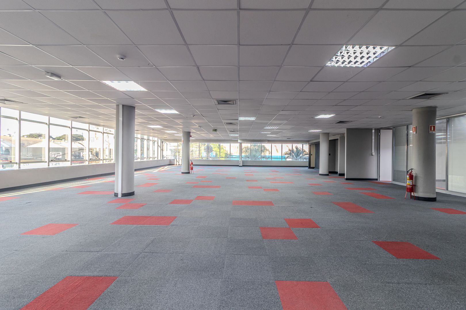 Prédio Inteiro para alugar com 4 quartos, 3451m² - Foto 26