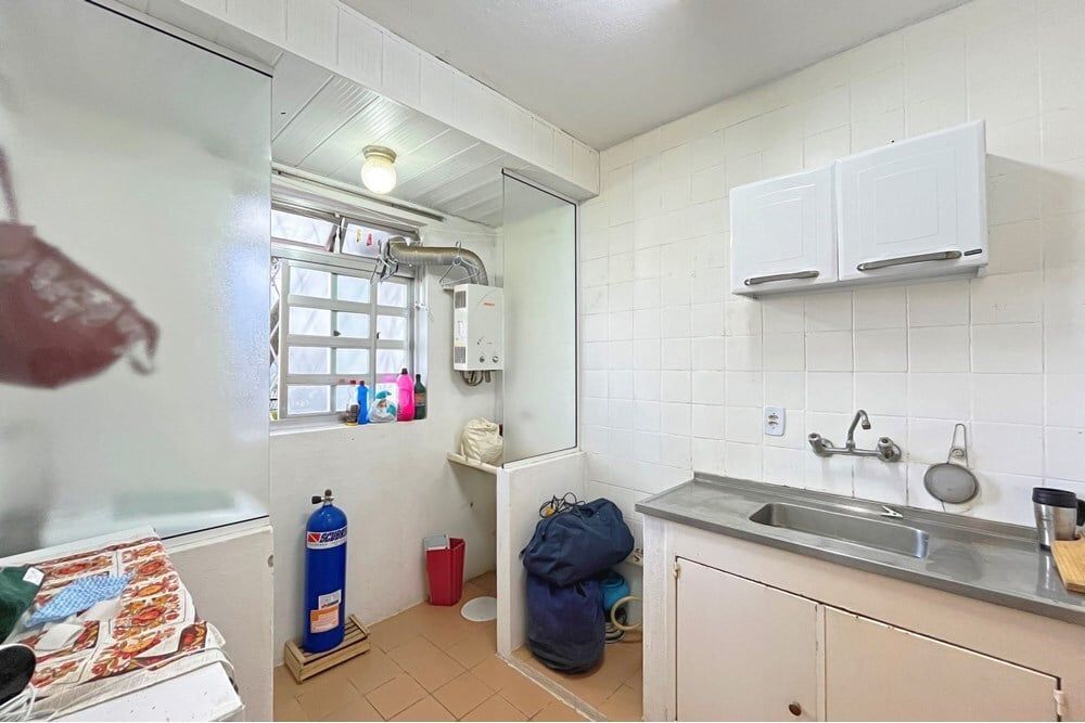 Apartamento à venda com 1 quarto, 37m² - Foto 2
