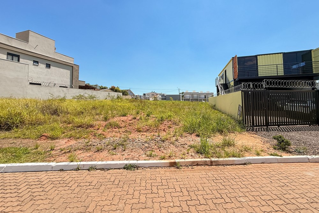 Terreno, 304 m² - Foto 1