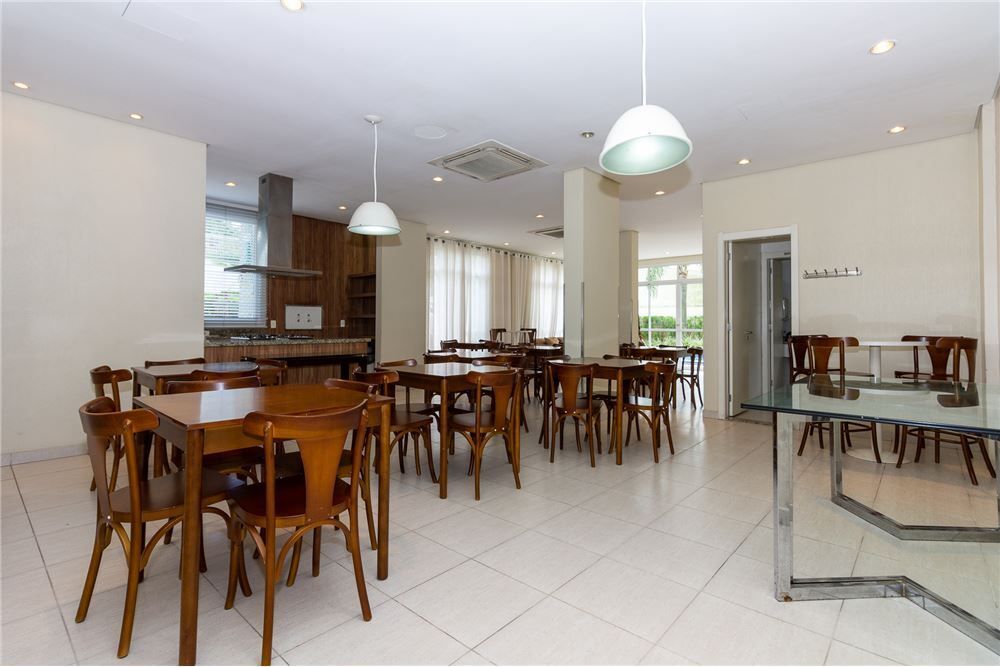 Apartamento à venda com 2 quartos, 75m² - Foto 22