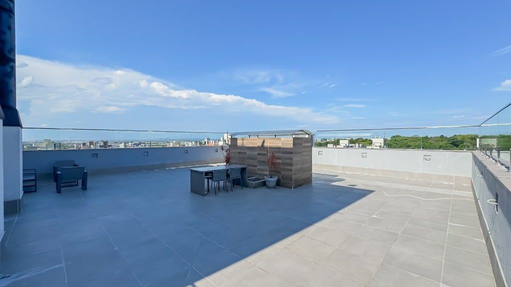 Apartamento à venda com 2 quartos, 64m² - Foto 7
