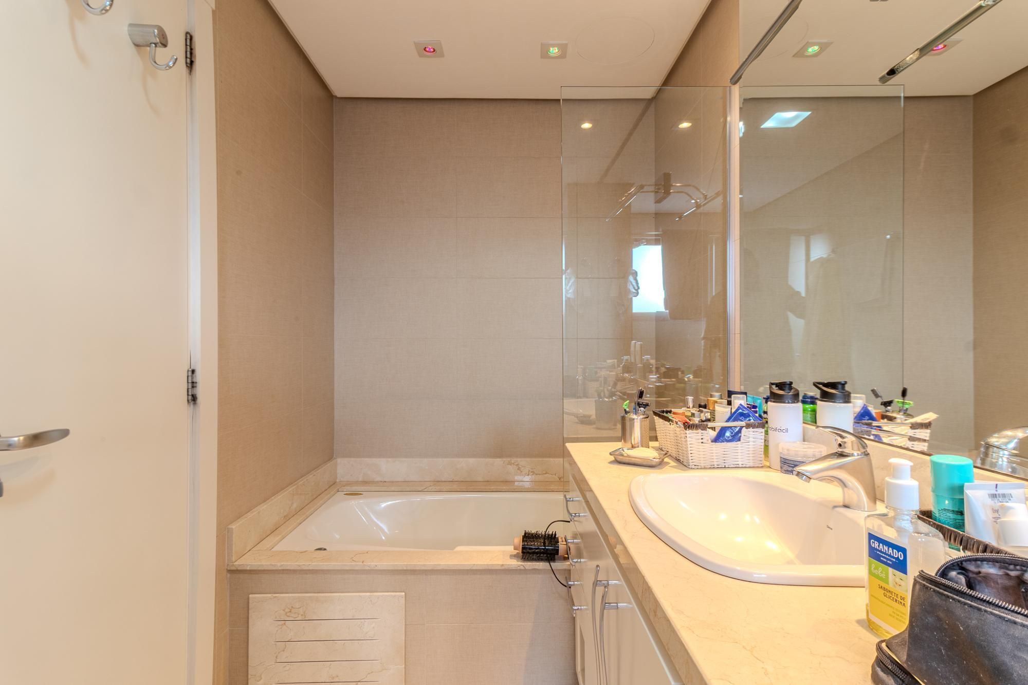 Apartamento, 3 quartos, 218 m² - Foto 49
