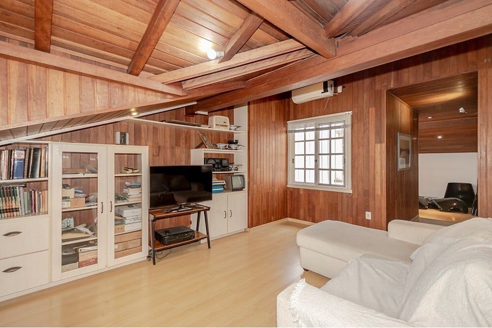 Casa à venda com 3 quartos, 350m² - Foto 2