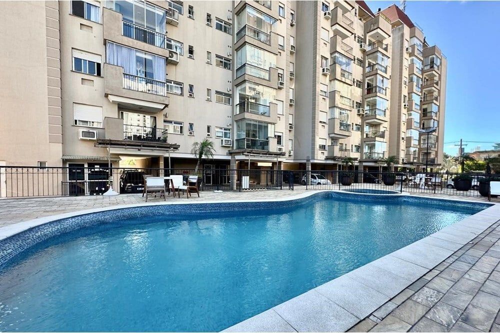 Apartamento à venda com 3 quartos, 77m² - Foto 1