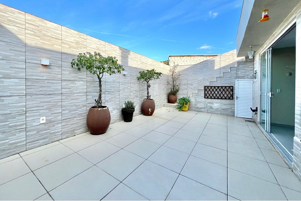 Casa à venda com 2 quartos, 101m² - Foto 28