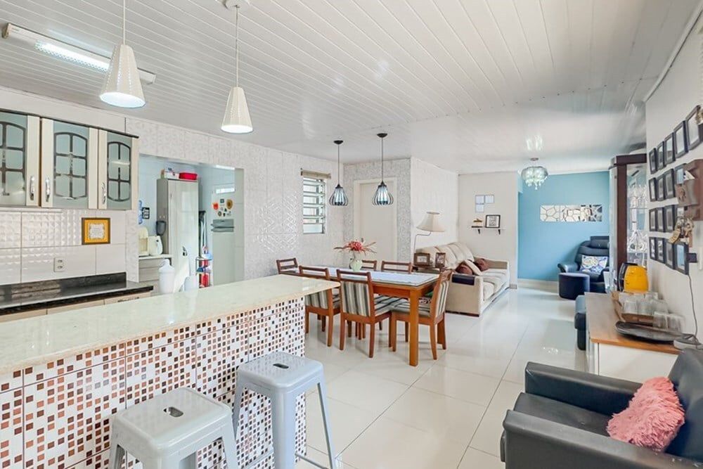 Casa, 2 quartos, 201 m² - Foto 1