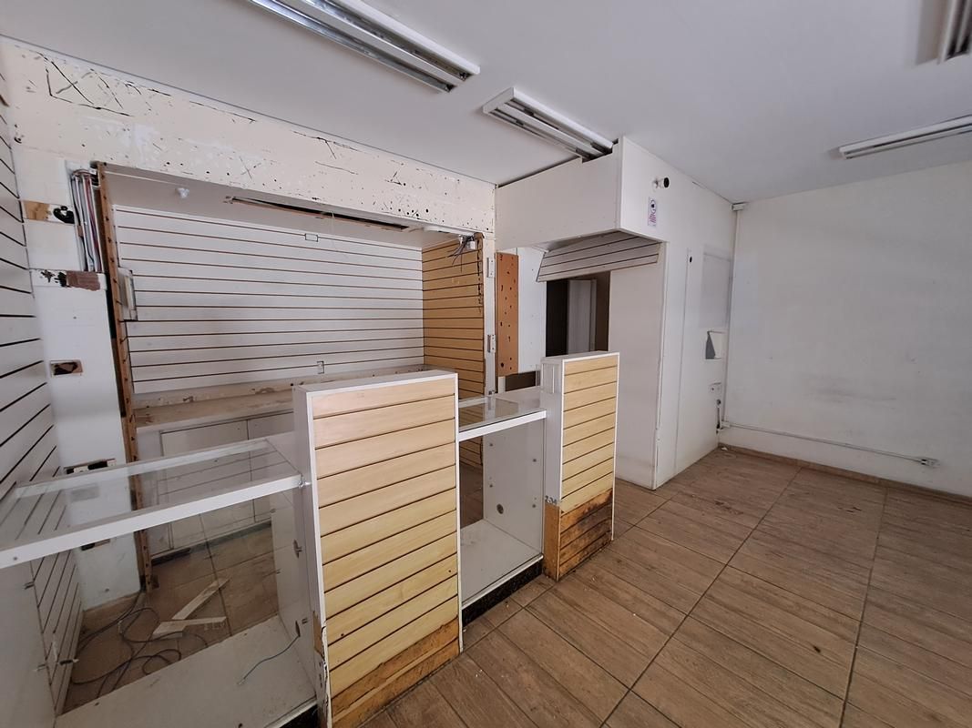 Loja-Salão para alugar com 1 quarto, 159m² - Foto 5