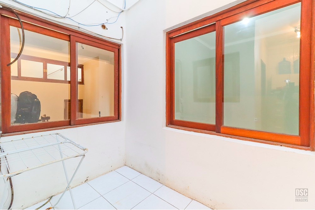 Casa à venda com 5 quartos, 382m² - Foto 30