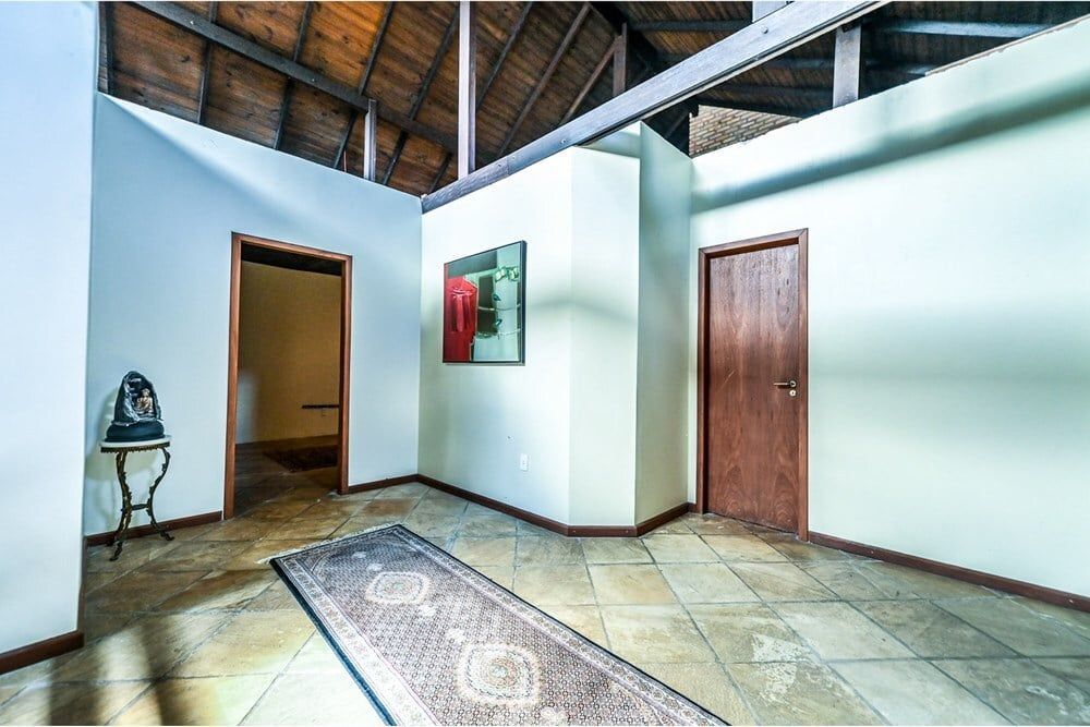 Casa à venda com 4 quartos, 328m² - Foto 6
