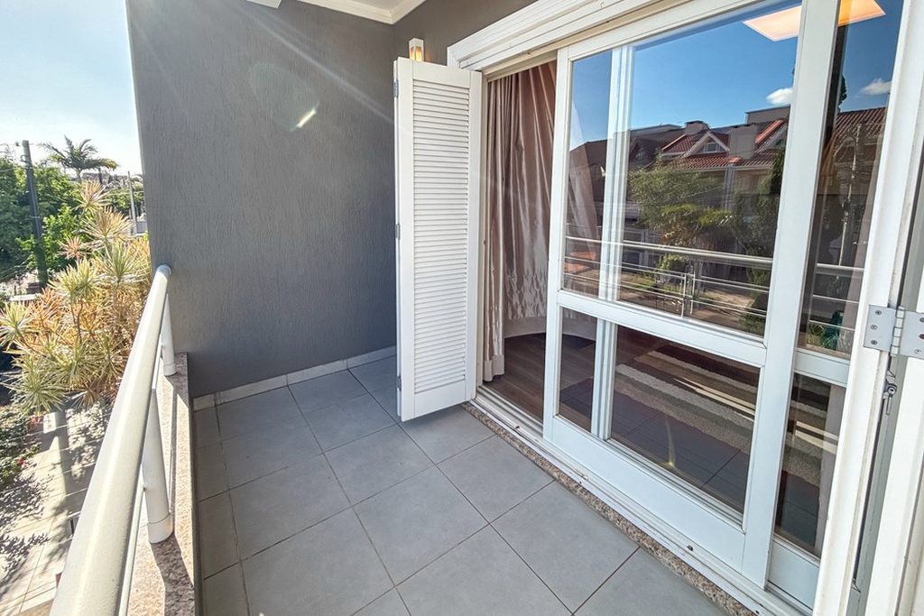 Casa, 4 quartos, 240 m² - Foto 4