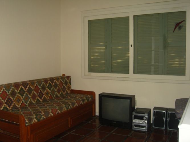 Casa à venda com 3 quartos, 216m² - Foto 4