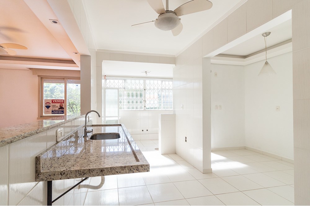 Apartamento à venda com 2 quartos, 76m² - Foto 1