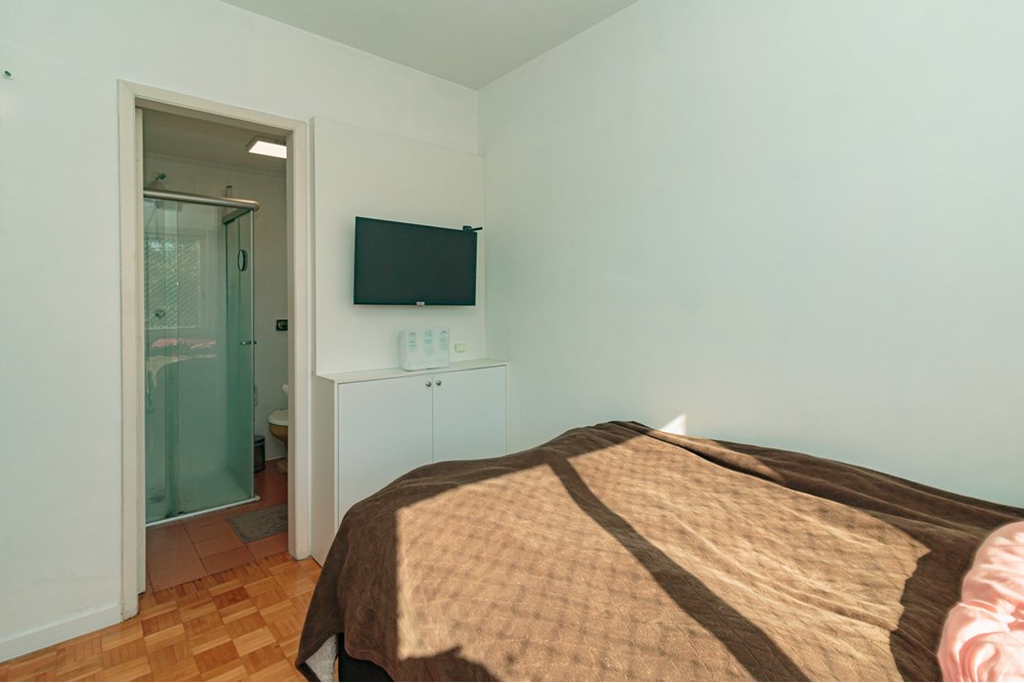 Apartamento à venda com 1 quarto, 30m² - Foto 2