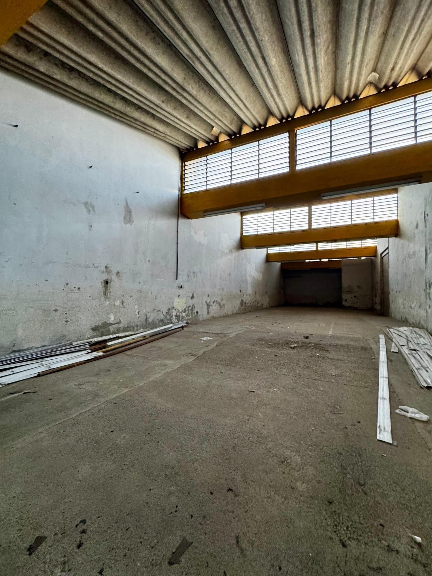 Depósito-Galpão-Armazém para alugar, 401m² - Foto 4