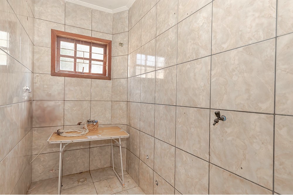 Casa à venda com 5 quartos, 177m² - Foto 14