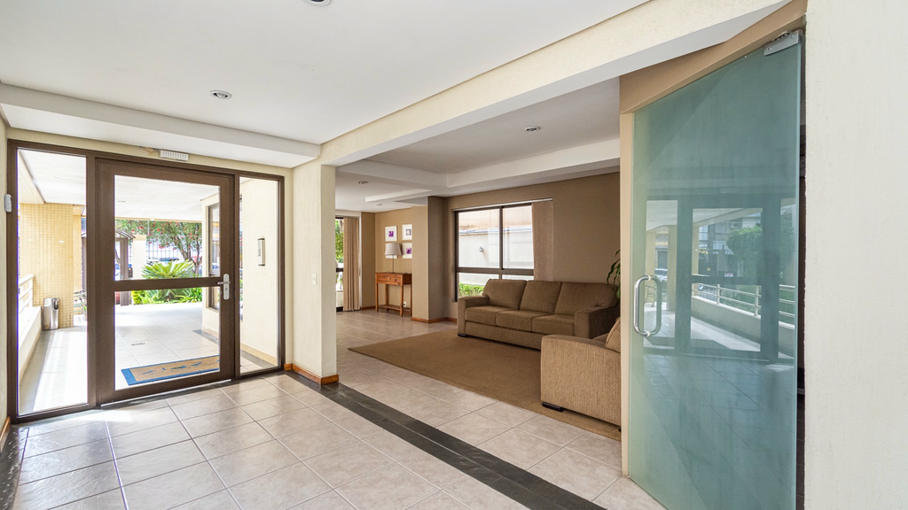 Apartamento, 3 quartos, 107 m² - Foto 2