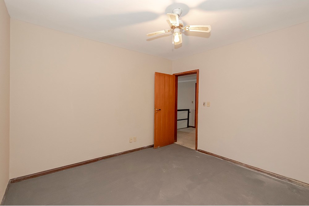 Casa, 4 quartos, 240 m² - Foto 8