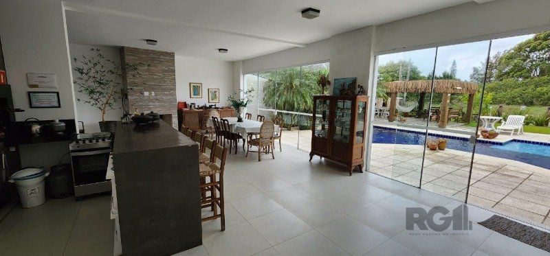 Apartamento à venda com 2 quartos, 75m² - Foto 3
