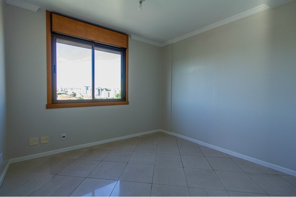 Apartamento à venda com 3 quartos, 88m² - Foto 2