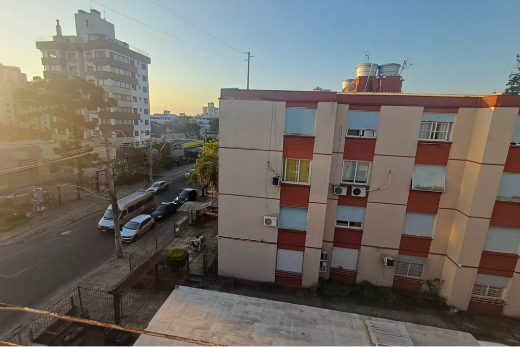 Apartamento à venda com 4 quartos, 76m² - Foto 32
