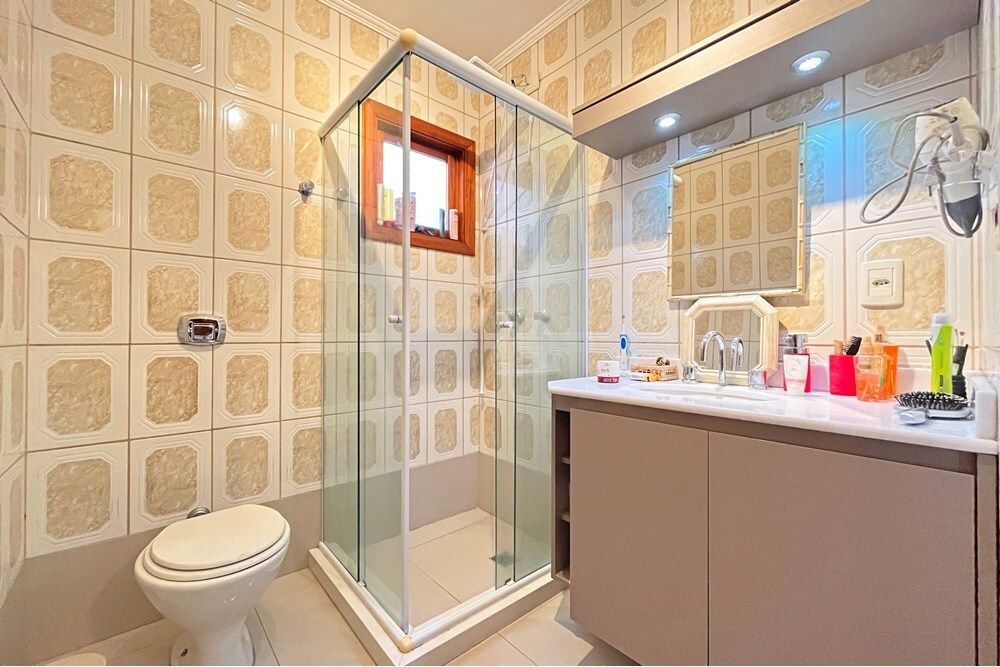 Casa à venda com 3 quartos, 216m² - Foto 9