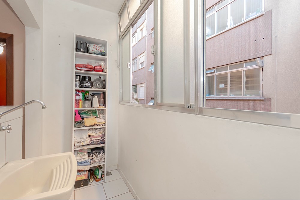 Apartamento à venda com 2 quartos, 69m² - Foto 7