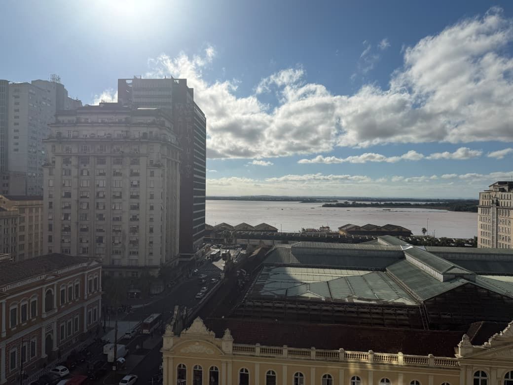 🏢✨BELO CONJUNTO COMERCIAL NO CENTRO DE PORTO ALEGRE COM VISTA PARA O GUAÍBA!✨🏢 — foto 3