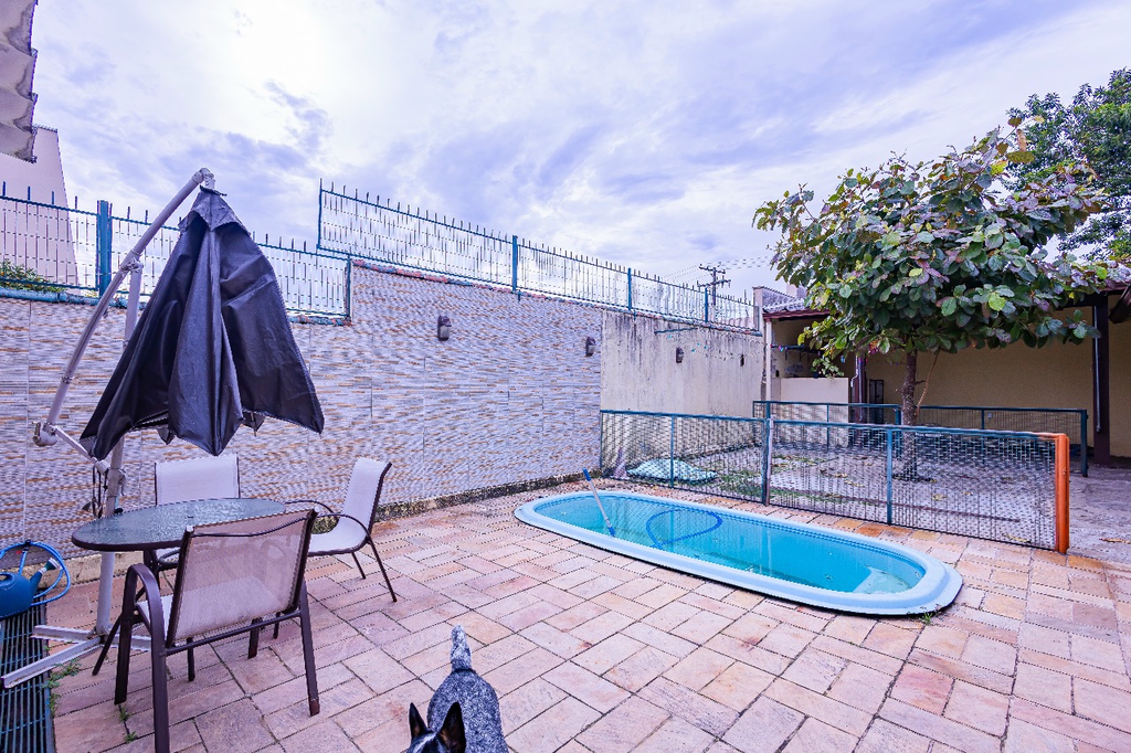 Casa à venda com 3 quartos, 174m² - Foto 10