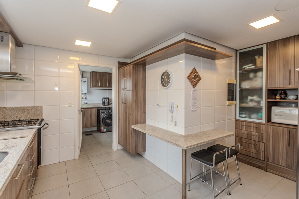 Apartamento, 3 quartos, 194 m² - Foto 4