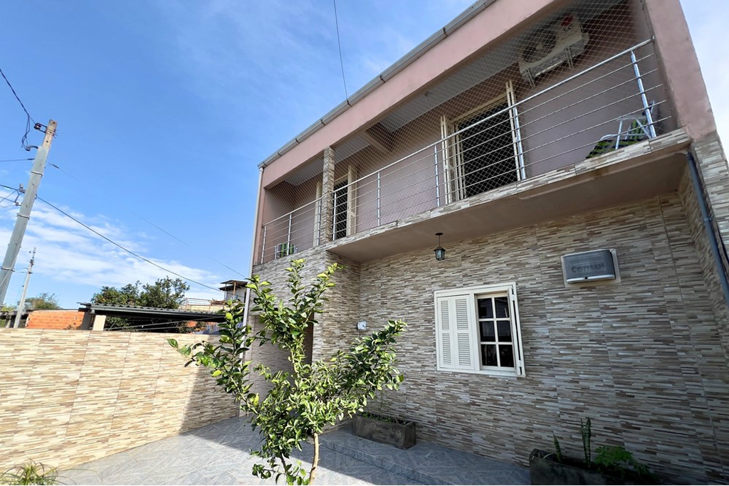 Casa à venda com 3 quartos, 193m² - Foto 3