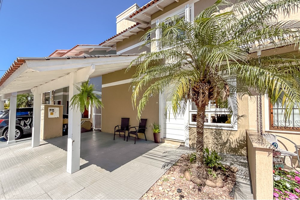 Casa, 3 quartos, 121 m² - Foto 1