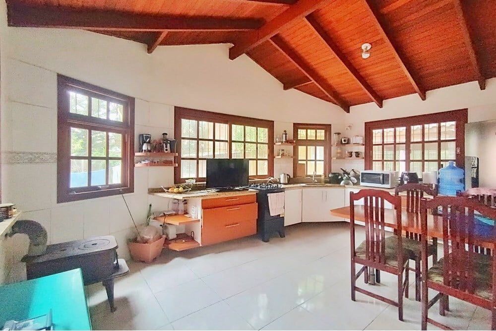Casa de Condomínio à venda com 3 quartos, 156m² - Foto 4
