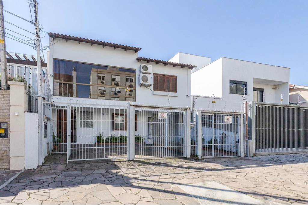 Casa à venda com 6 quartos, 346m² - Foto 31