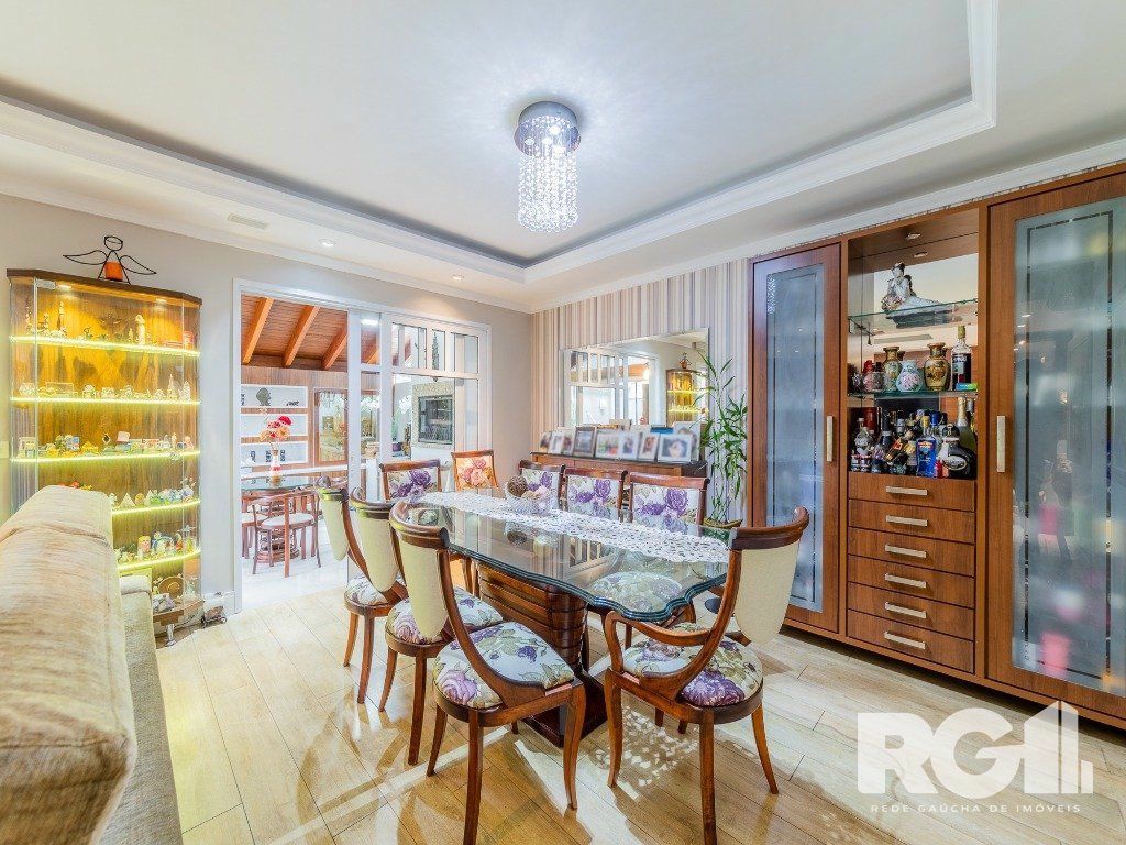 Casa de Condomínio à venda com 4 quartos, 258m² - Foto 32