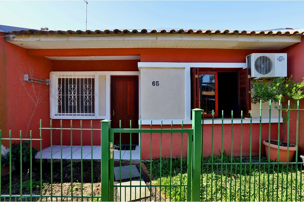 Casa à venda com 2 quartos, 42m² - Foto 1