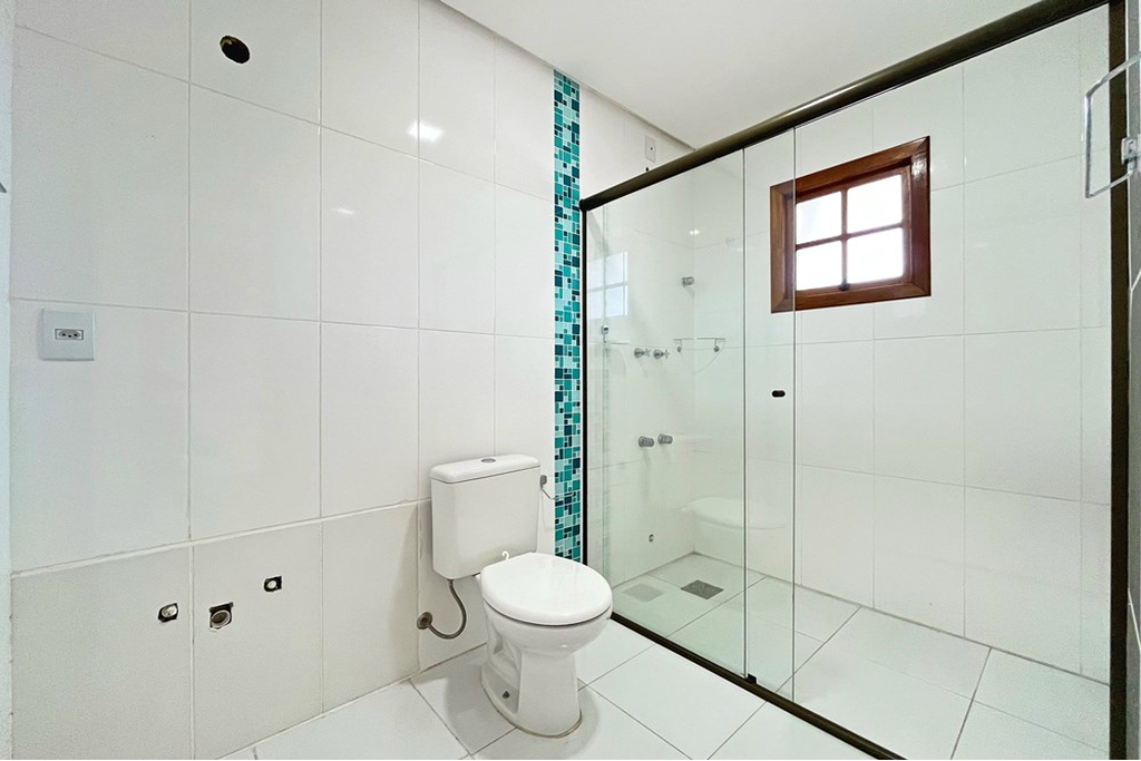 Casa à venda com 3 quartos, 187m² - Foto 2