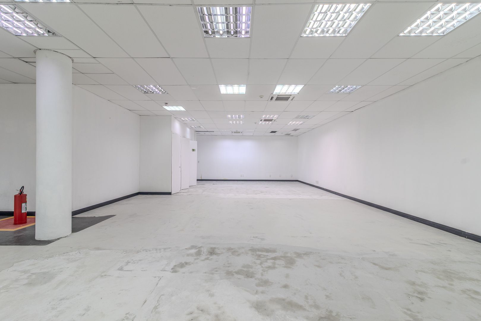 Prédio Inteiro para alugar com 4 quartos, 3451m² - Foto 13