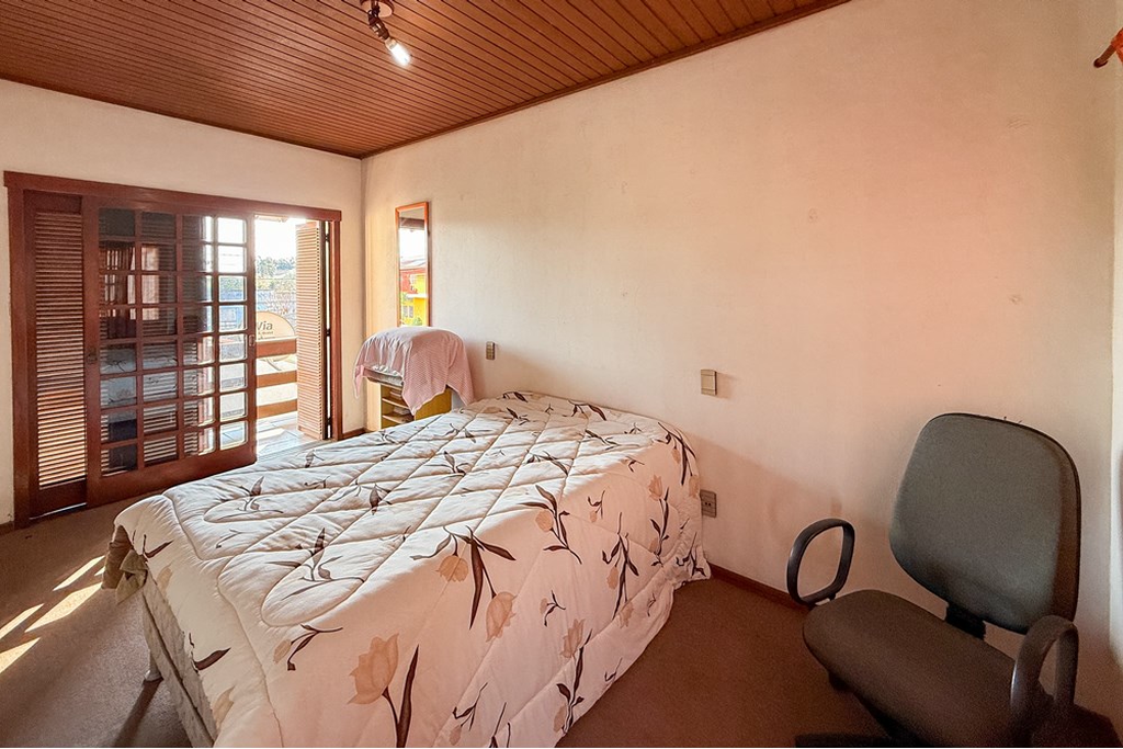 Casa à venda com 4 quartos, 251m² - Foto 12