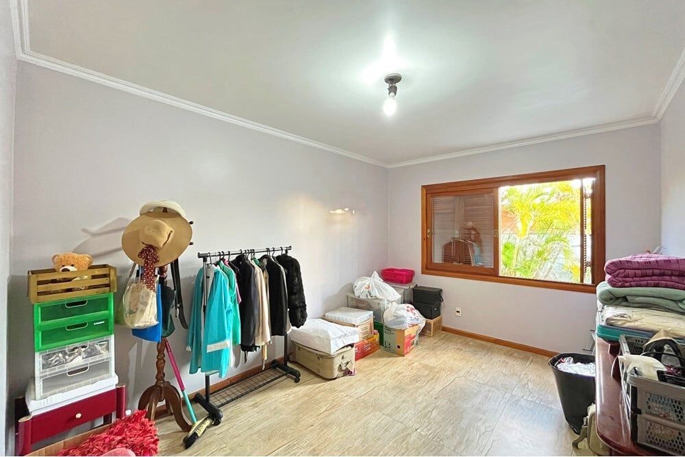 Casa à venda com 3 quartos, 216m² - Foto 5