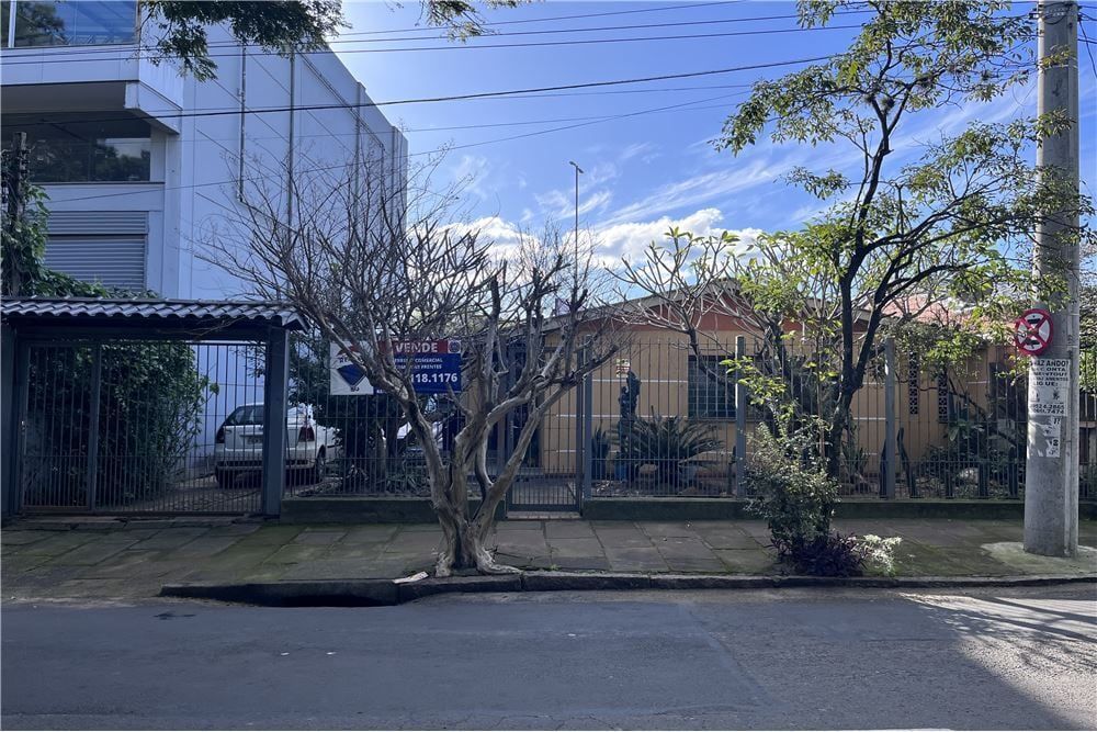 Casa à venda com 2 quartos, 277m² - Foto 3