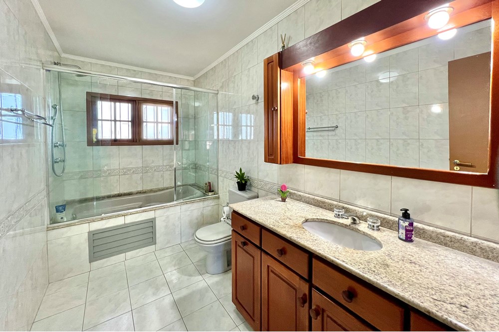 Casa, 3 quartos, 261 m² - Foto 38