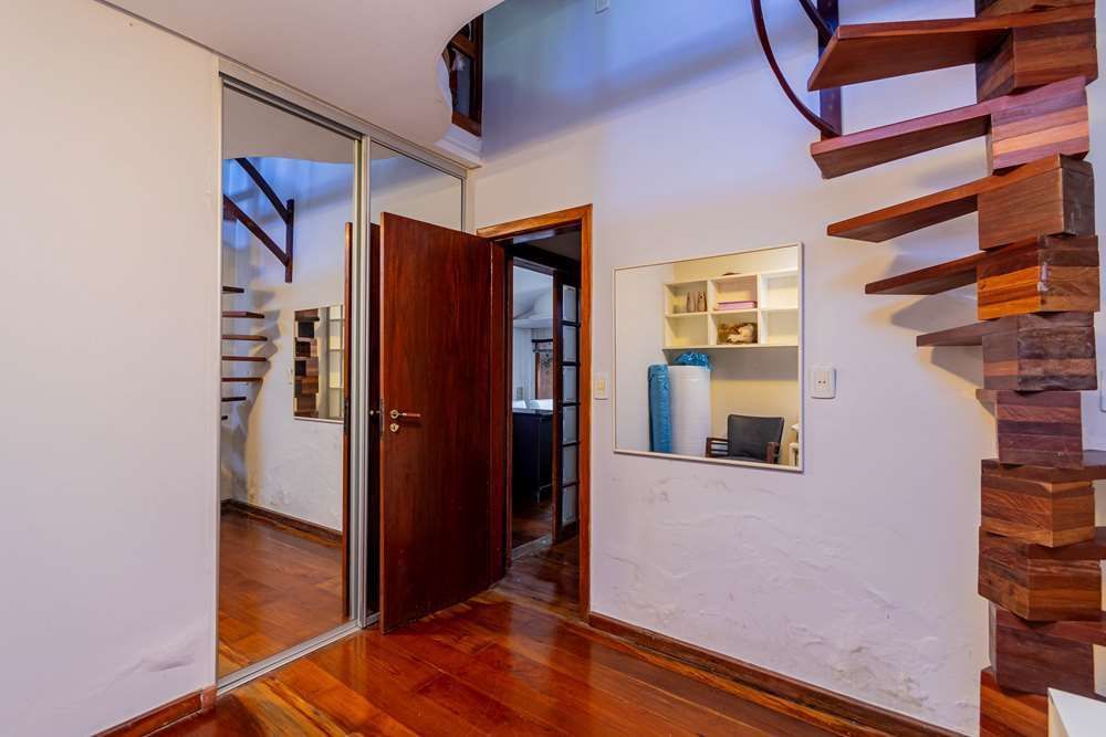 Casa à venda com 6 quartos, 373m² - Foto 50