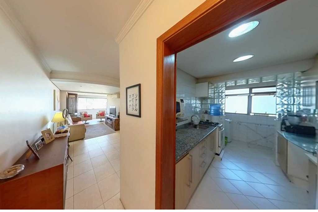 Apartamento à venda com 3 quartos, 101m² - Foto 2