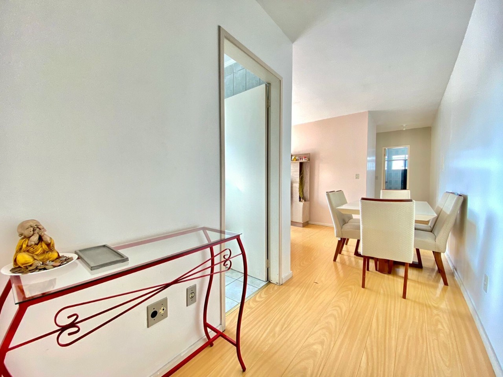 Apartamento à venda com 2 quartos, 66m² - Foto 17