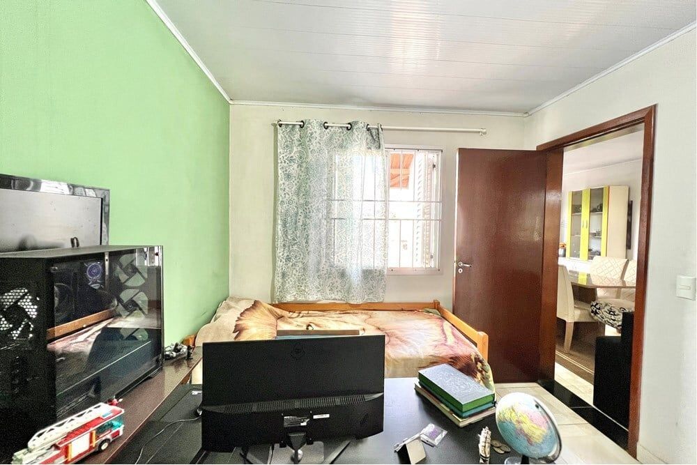 Casa à venda com 4 quartos, 226m² - Foto 5
