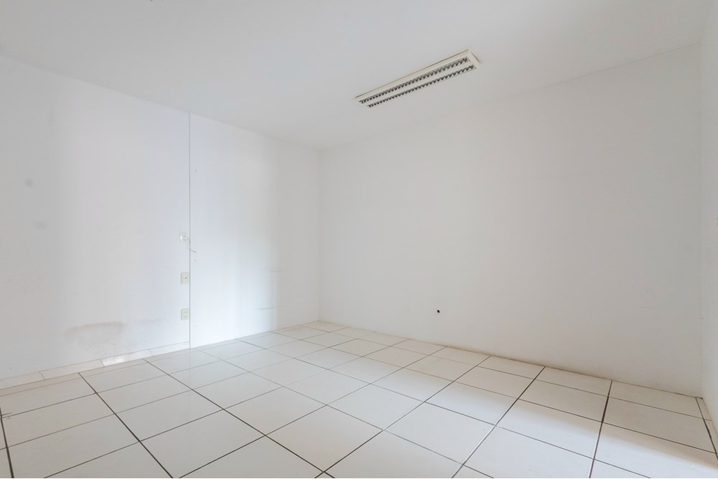 Casa à venda com 6 quartos, 346m² - Foto 12