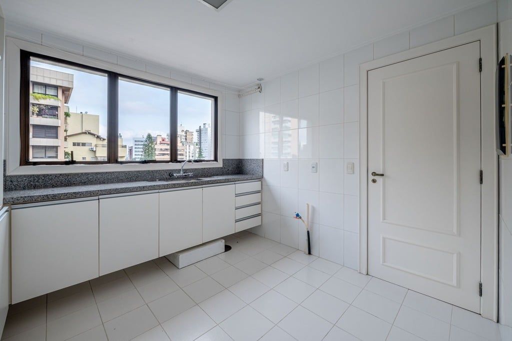 Apartamento à venda com 4 quartos, 374m² - Foto 17