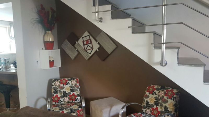 Casa à venda com 3 quartos, 165m² - Foto 4