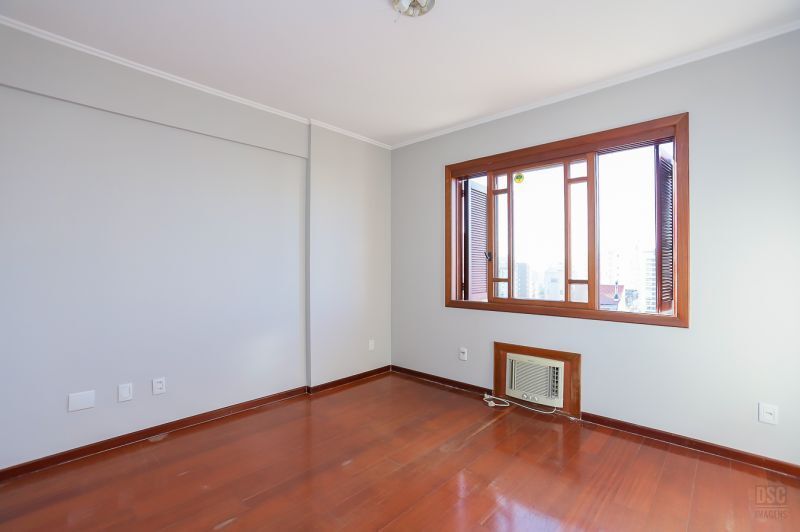 Apartamento à venda com 4 quartos, 236m² - Foto 18